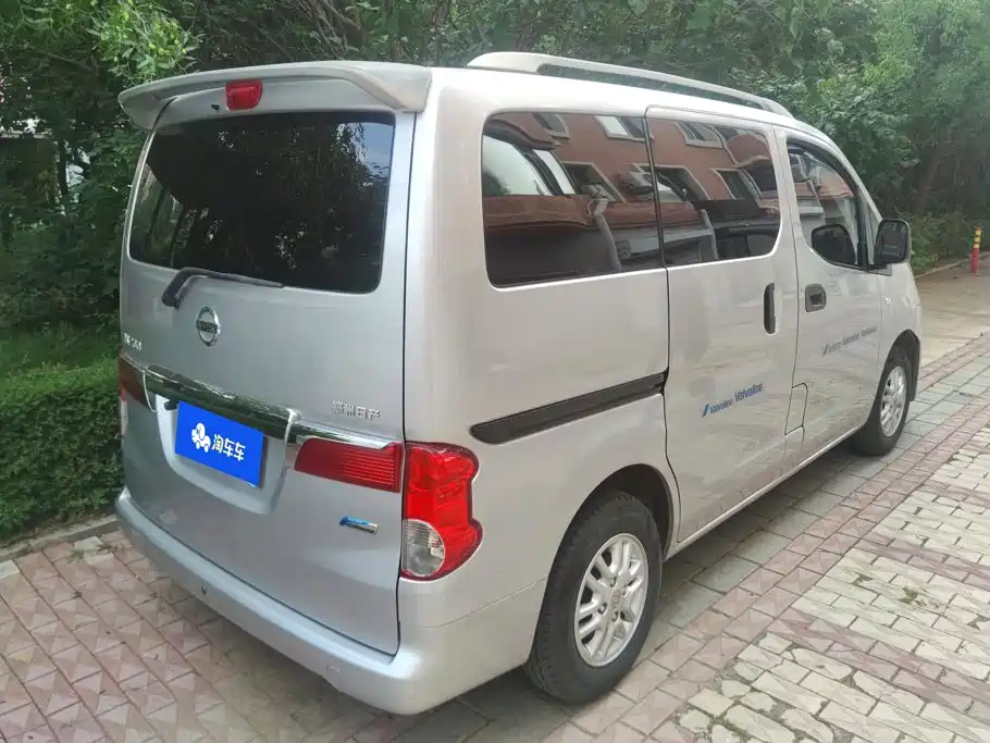 Nissan NV200 2016 — фото 3