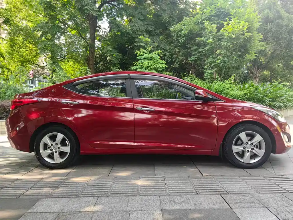 Hyundai Elantra 2014