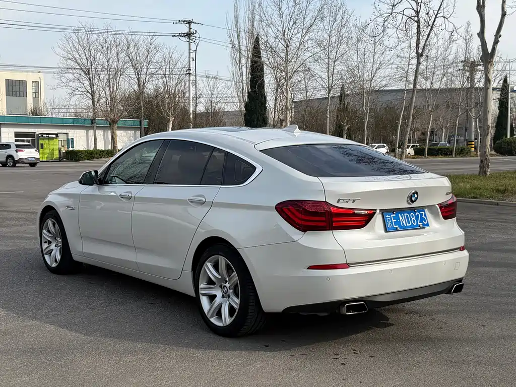 BMW 5 Series GT 2017 — фото 3