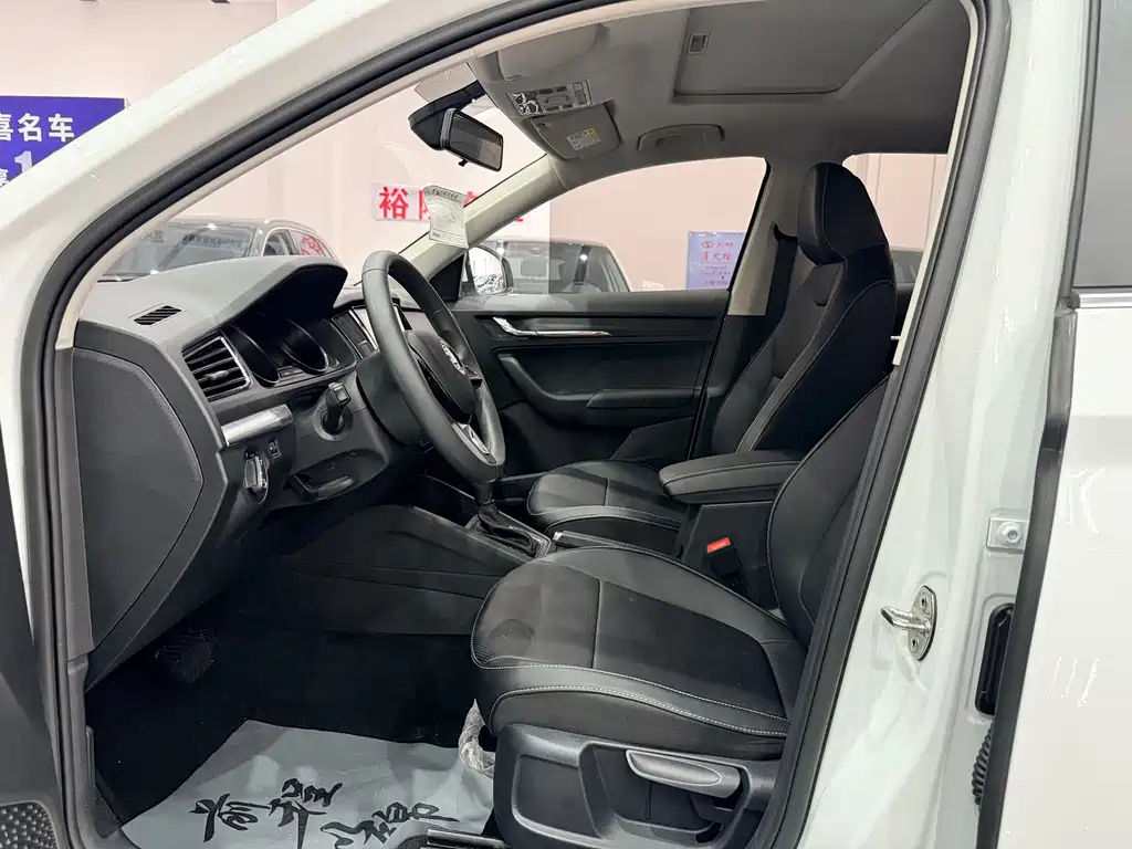Skoda Kamiq 2023 — фото 12