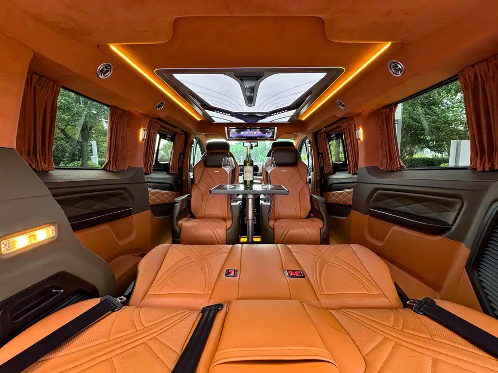 Ford Tourneo 2025 — фото 38