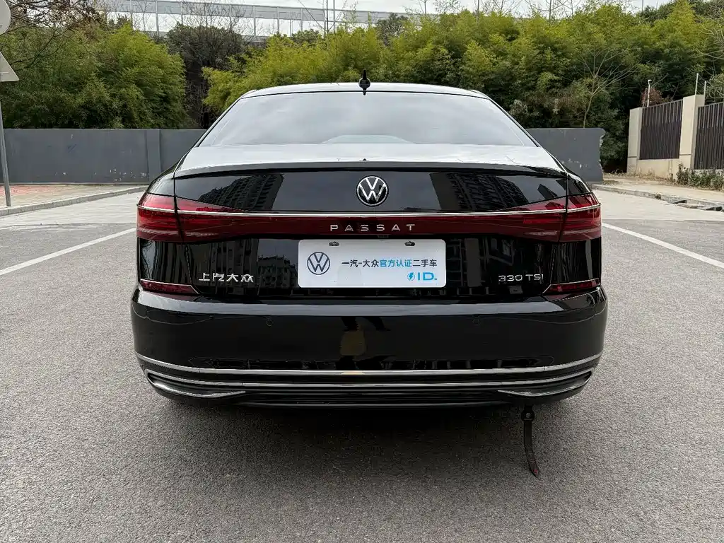 Volkswagen Passat 2023 — фото 9