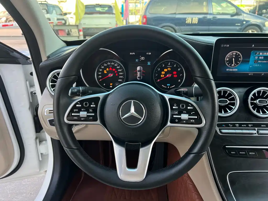 Mercedes-Benz C-Class 2019 — фото 6