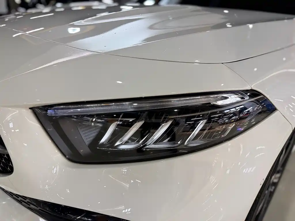 Mercedes-Benz A-Class 2023 — фото 4