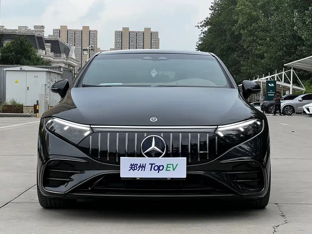 Mercedes-Benz EQS AMG 2023 — фото 8