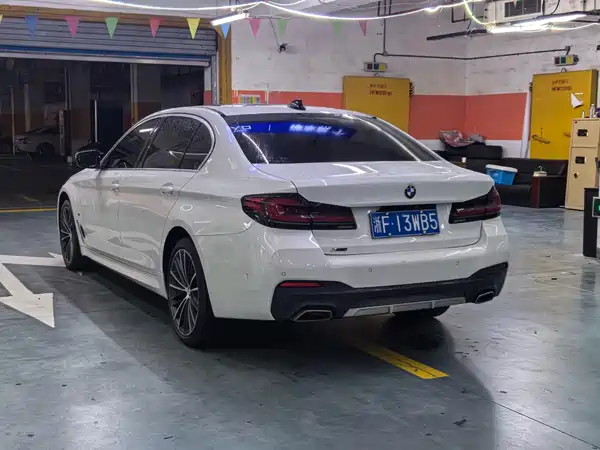 BMW 5 Series 2023