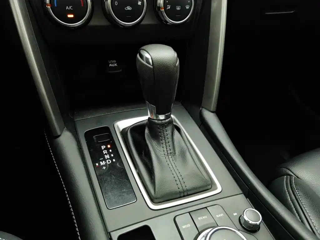 Mazda CX-4 2016 — фото 13