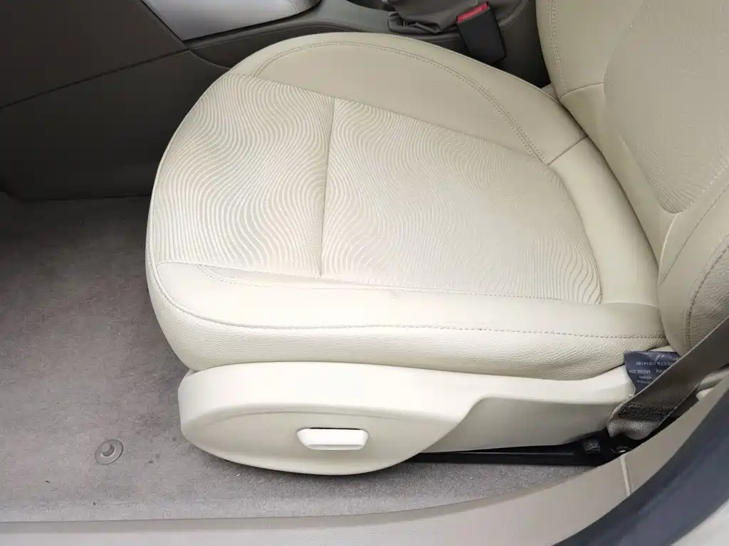 Buick Excelle GT 2015 — фото 20