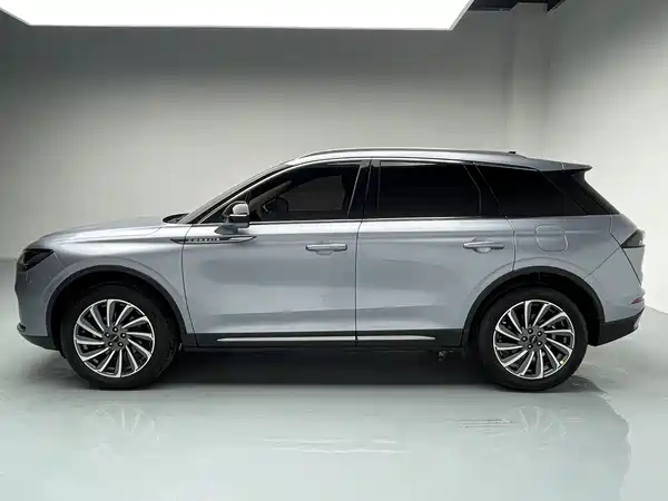 Lincoln Corsair 2023