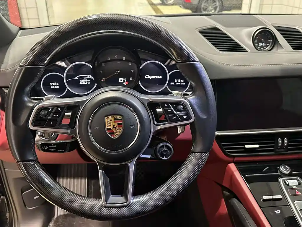 Porsche Cayenne 2022 — фото 15