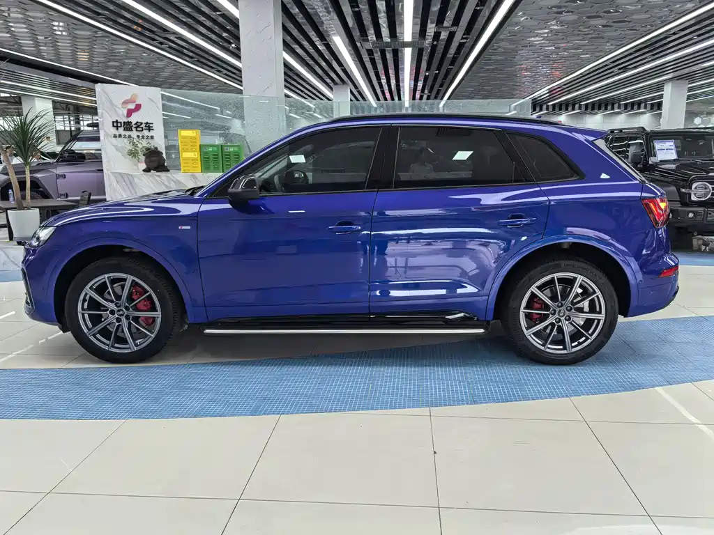 Audi Q5L 2021