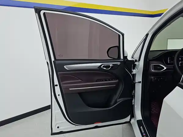 GAC Trumpchi M6 2023