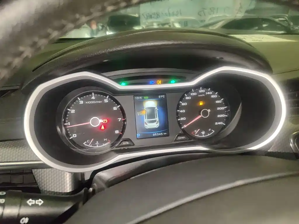 Geely Emgrand GS 2016 — фото 12