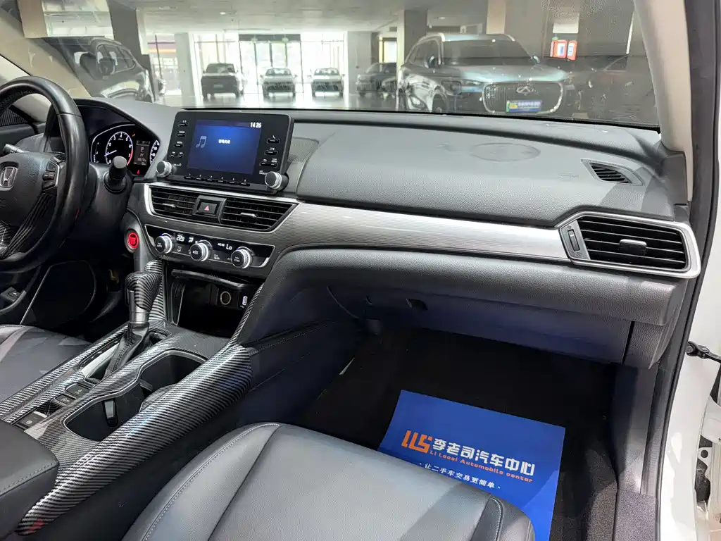 Honda Accord 2021 — фото 25