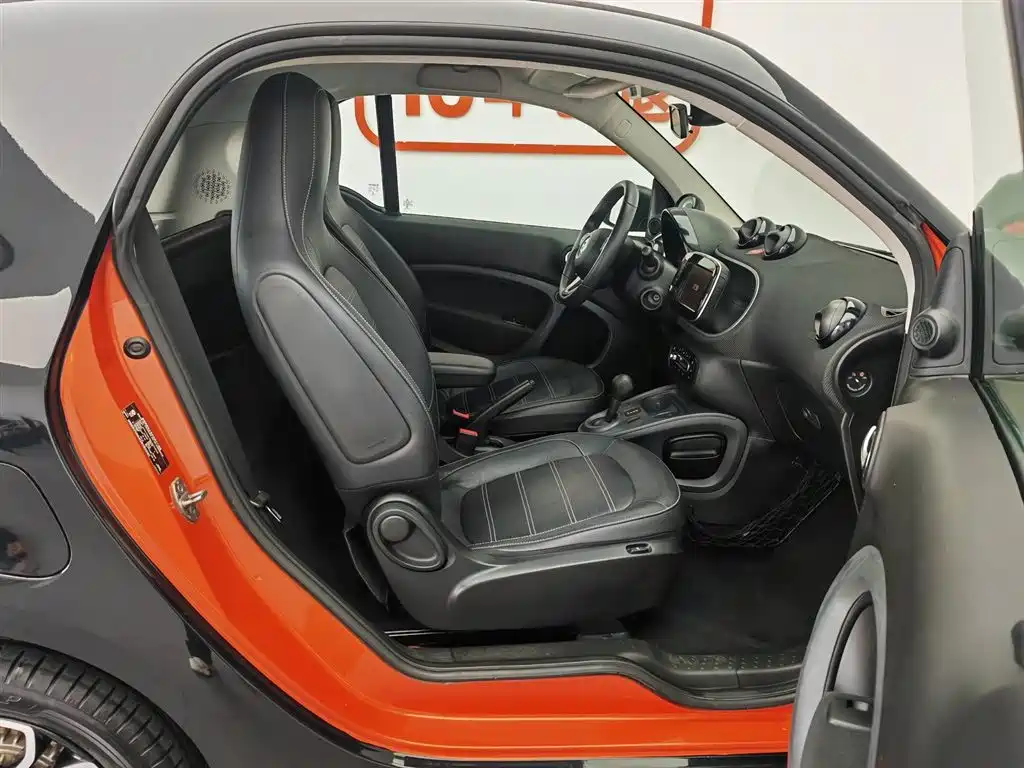 smart Fortwo 2016 — фото 23