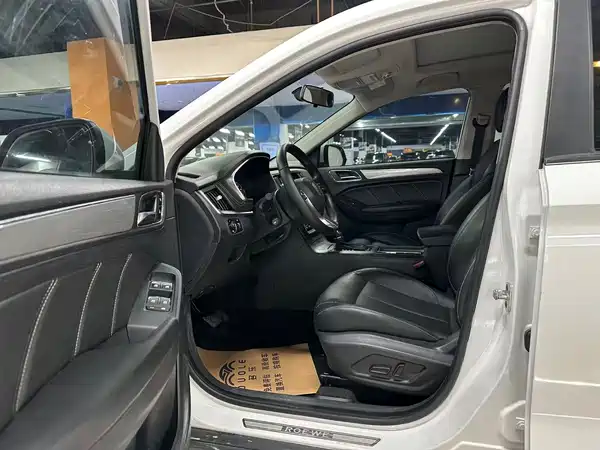Roewe RX5 2019