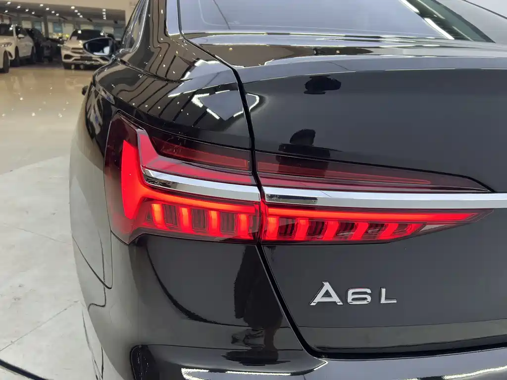 Audi A6L 2023 — фото 10