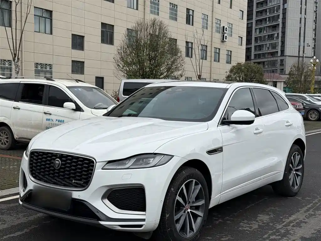 Jaguar F-PACE 2022 — фото 2