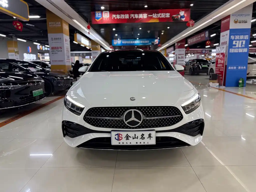 Mercedes-Benz A-Class 2023 — фото 2