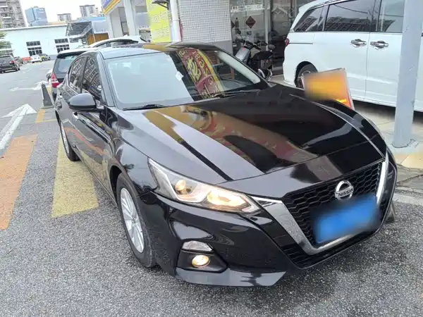 Nissan Teana 2022