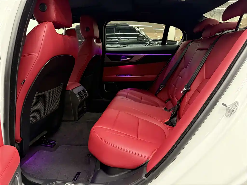 Jaguar XEL 2022 — фото 11