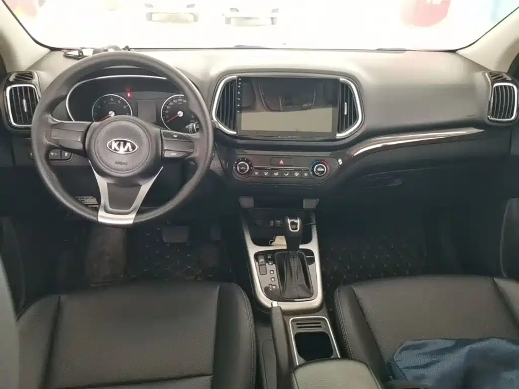 Kia KX3 2016 — фото 10