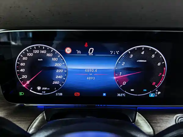 Mercedes-Benz V-Class 2024