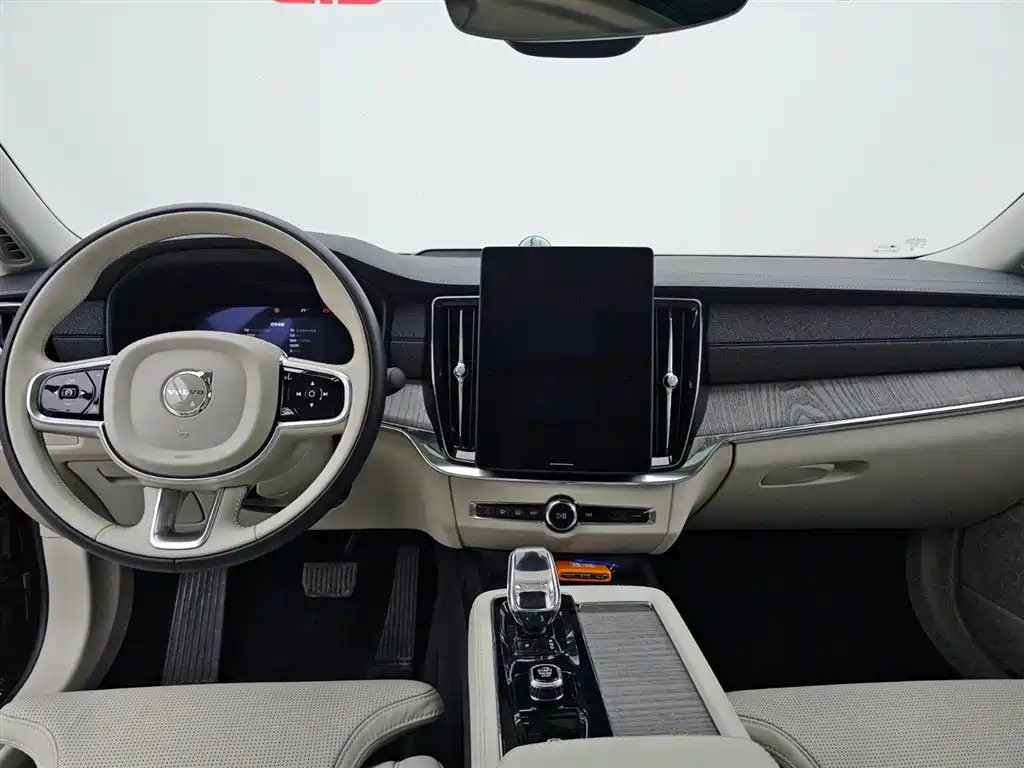 Volvo S90 2025 — фото 18