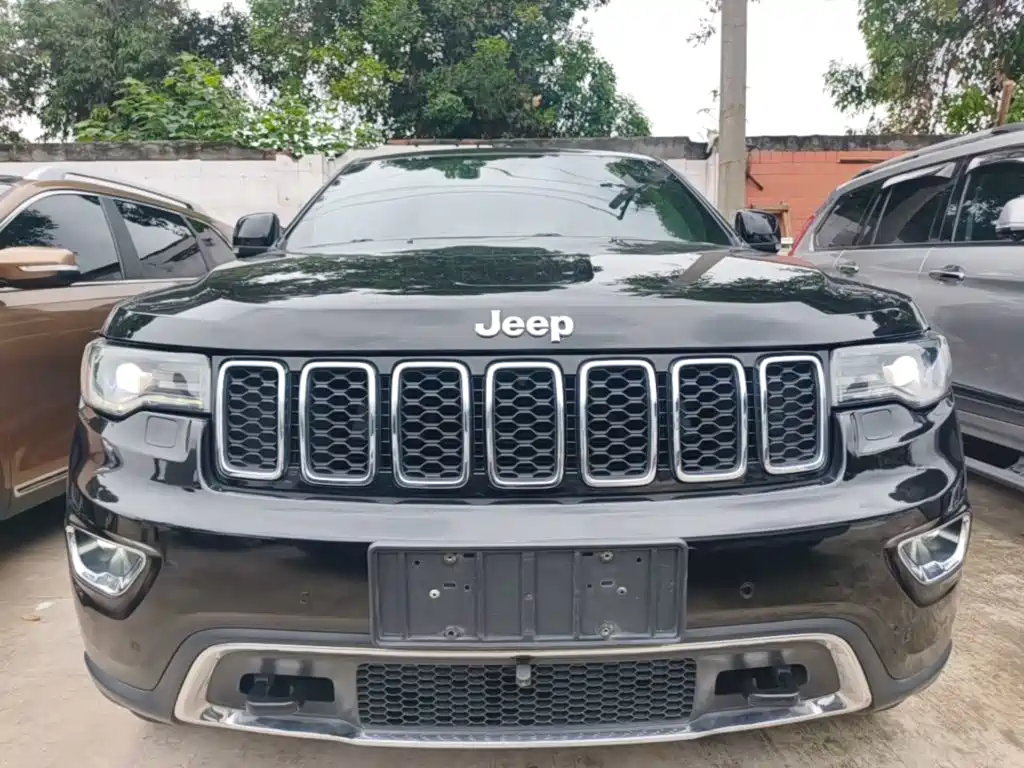 Jeep Grand Cherokee 2019 — фото 3
