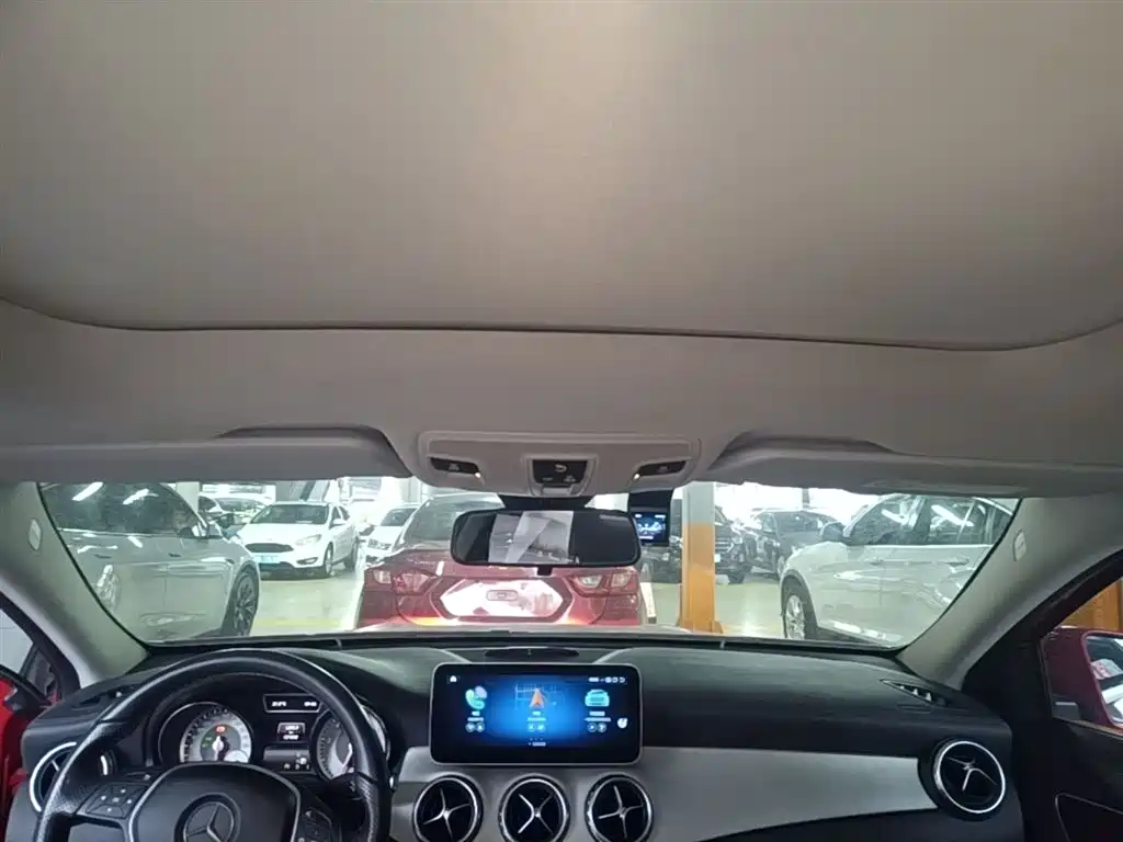 Mercedes-Benz GLA 2015 — фото 18
