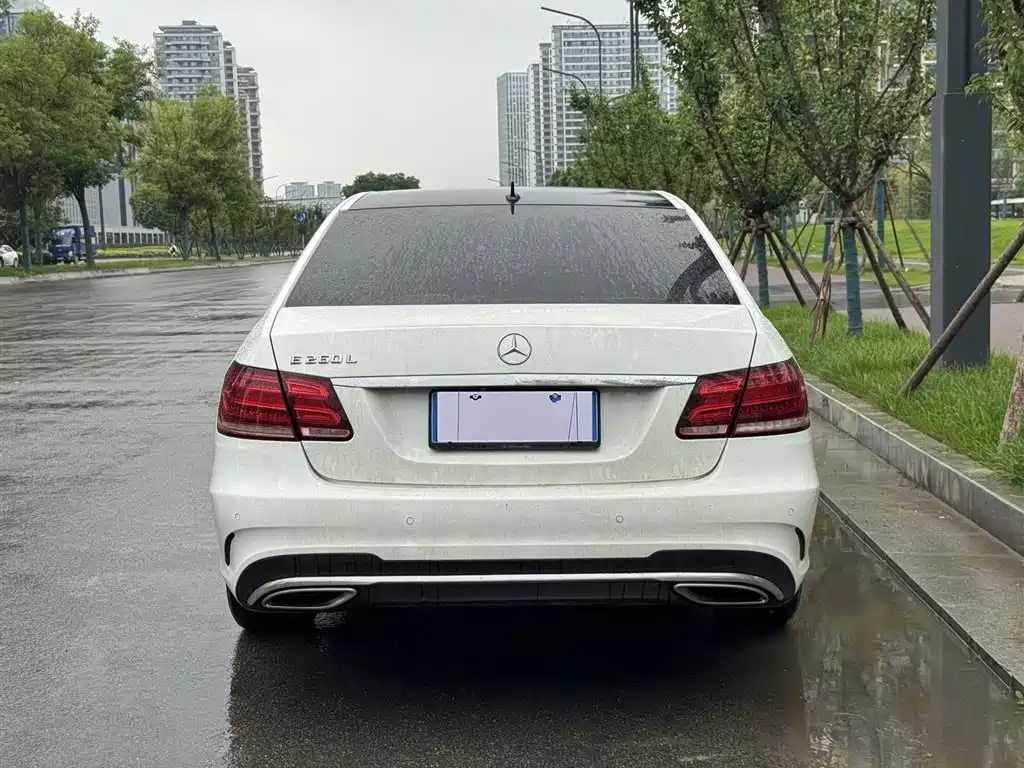 Mercedes-Benz E-Class 2015 — фото 6