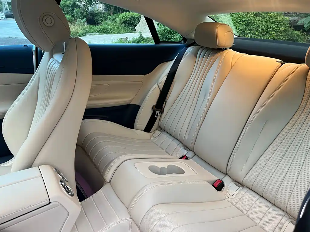 Mercedes-Benz E-Class 2020 — фото 15