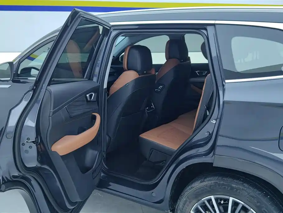 Chery Tiggo 8 PLUS 2022 — фото 11
