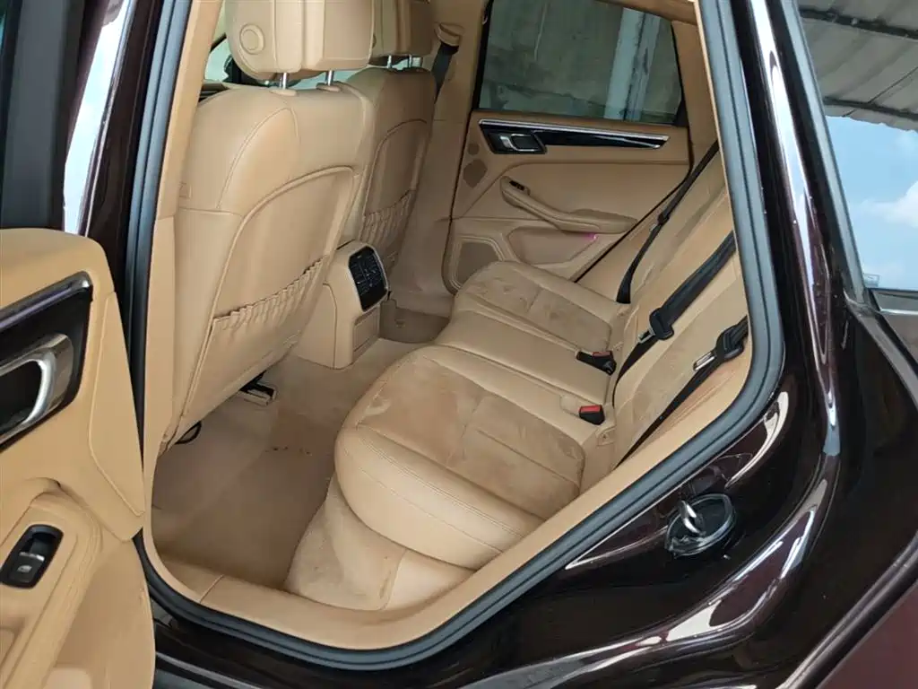 Porsche Macan 2016 — фото 17