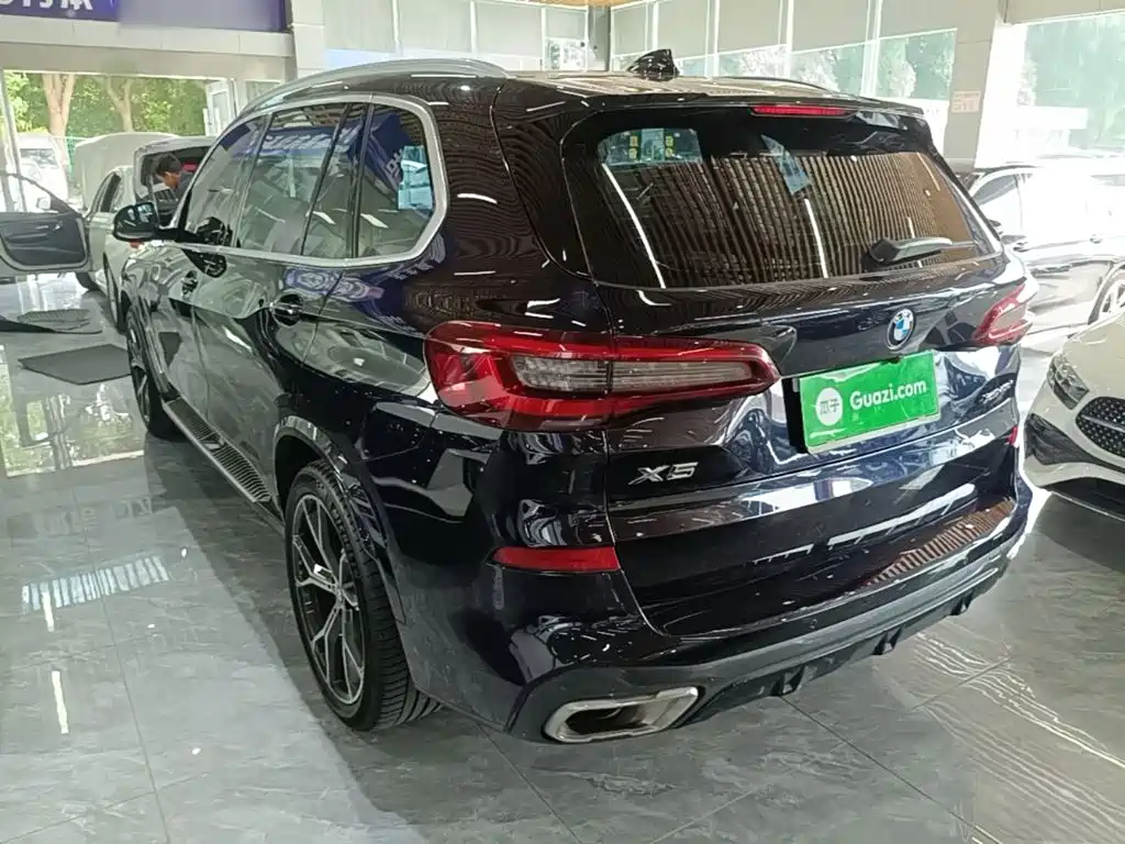 BMW X5 2023