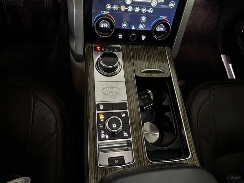 Land Rover Range Rover 2019 — фото 13