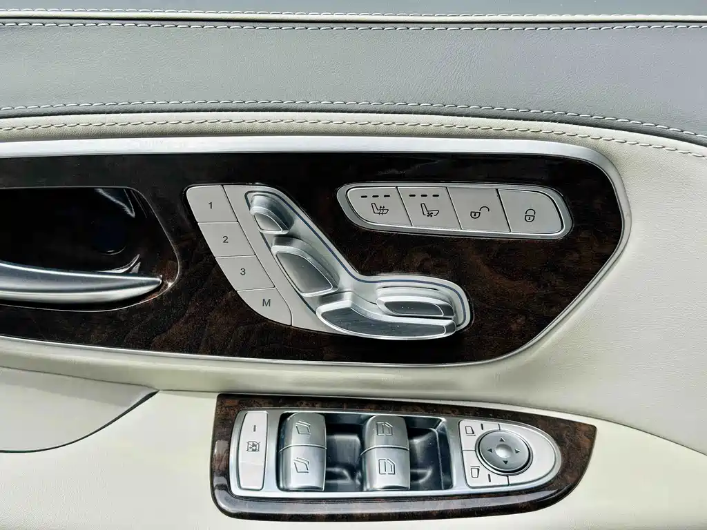 Mercedes-Benz Vito 2022 — фото 14