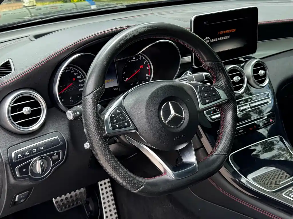 Mercedes-Benz GLC AMG 2017 — фото 13