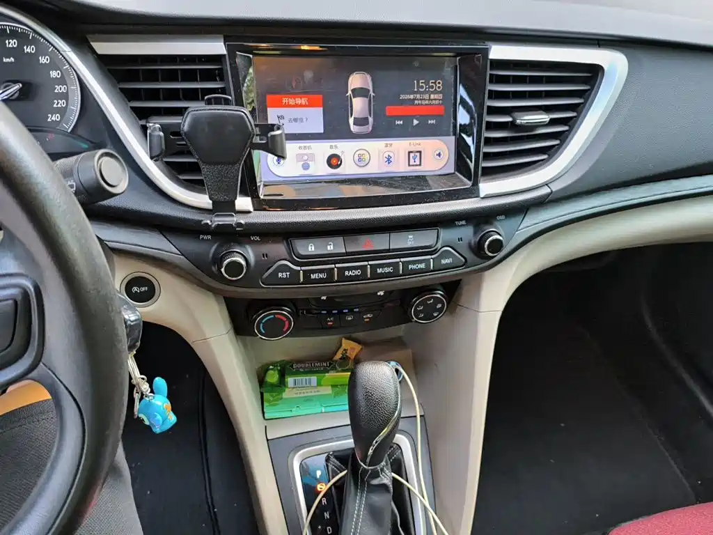 Buick Excelle 2017 — фото 14