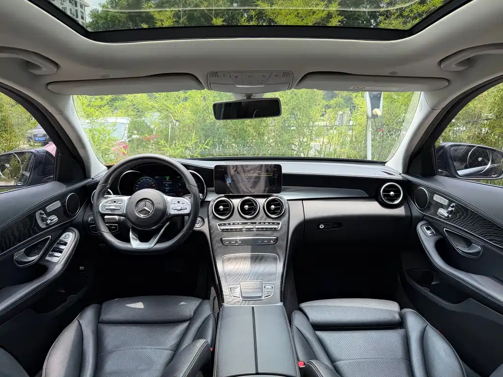 Mercedes-Benz C-Class 2020 — фото 11