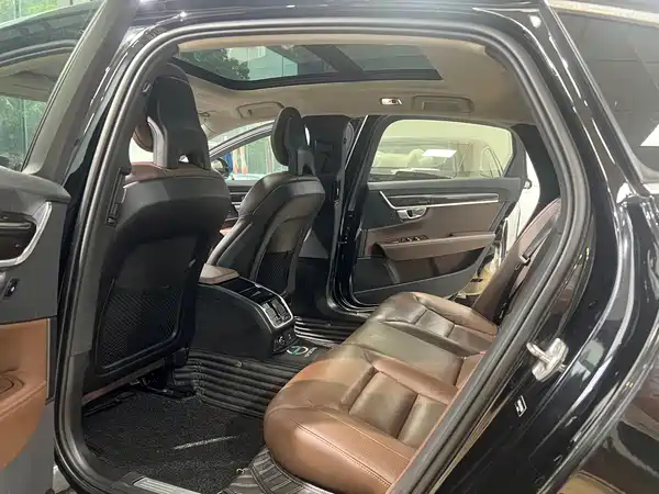Volvo S90 2017