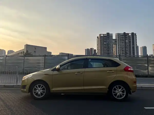 Chery Storm 2 2012