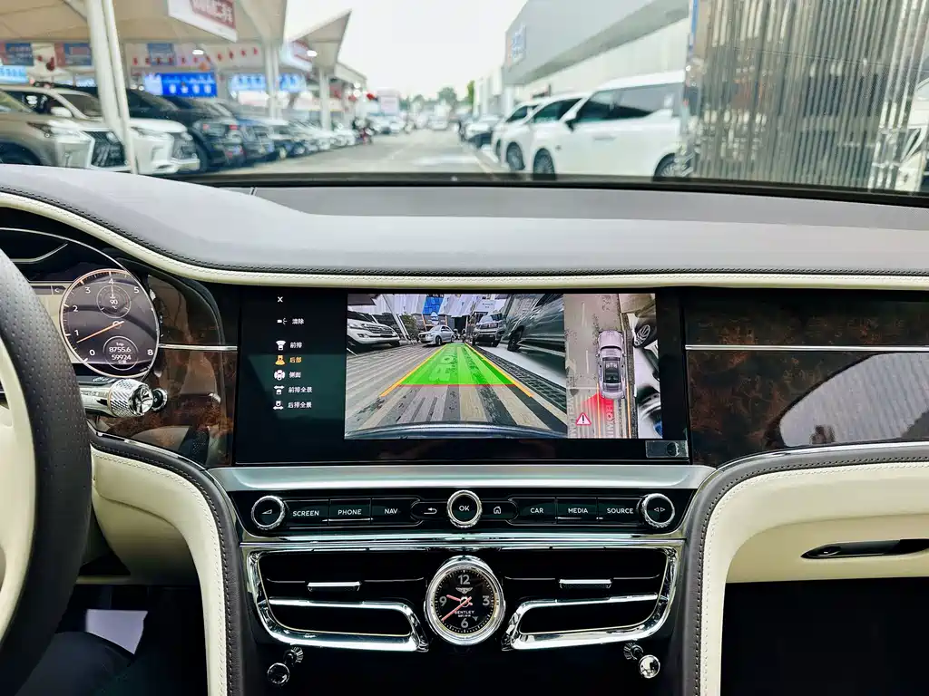 Bentley Flying Spur 2022 — фото 14
