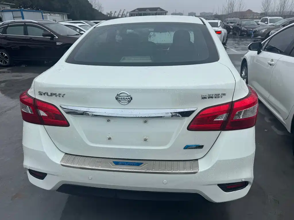 Nissan Sylphy 2017 — фото 10