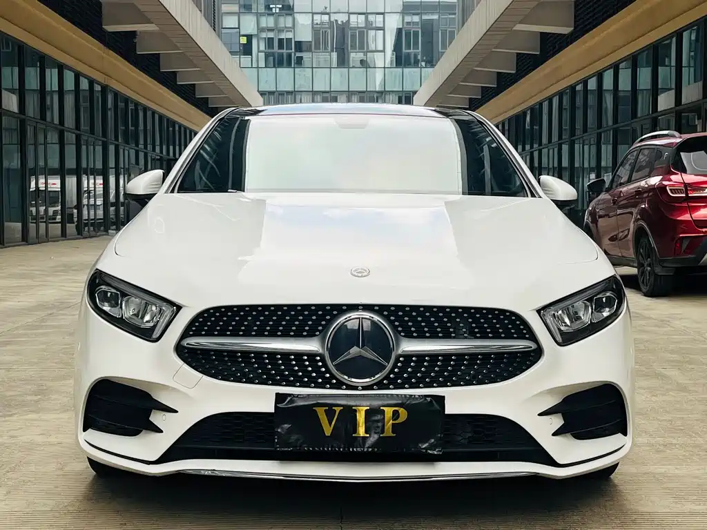 Mercedes-Benz A-Class 2020 — фото 3