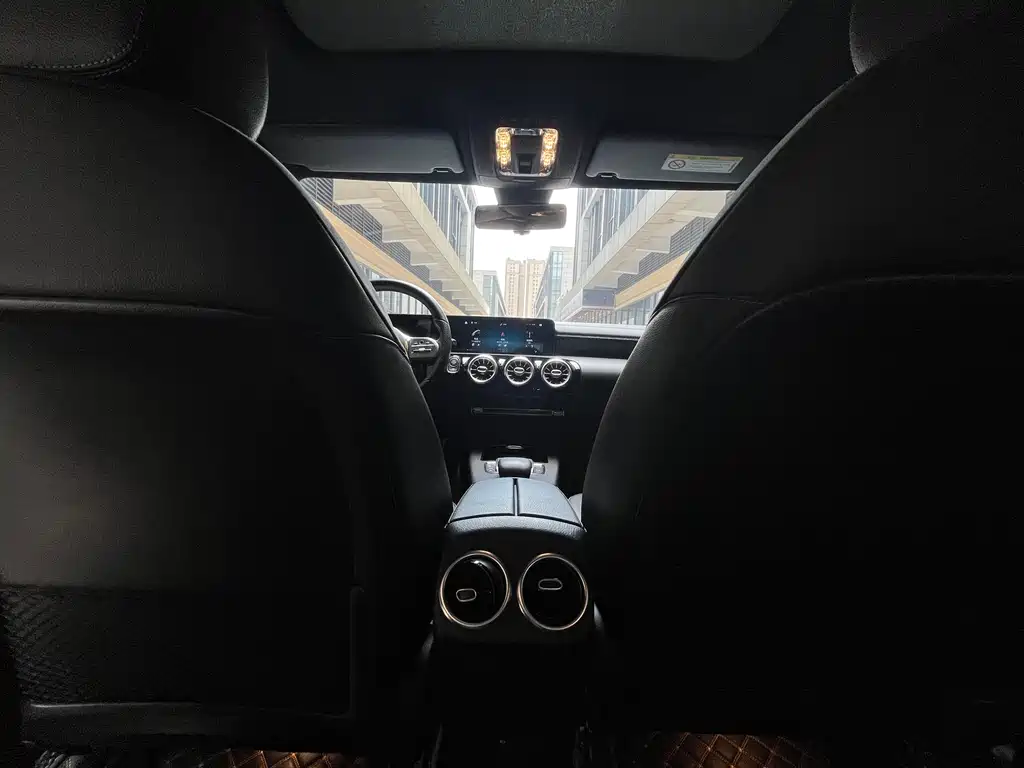 Mercedes-Benz A-Class 2020 — фото 17