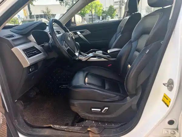 Geely Boyue 2017