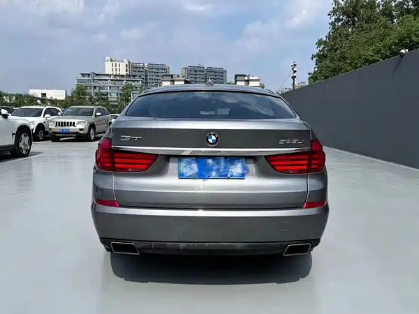 BMW 5 Series GT 2010