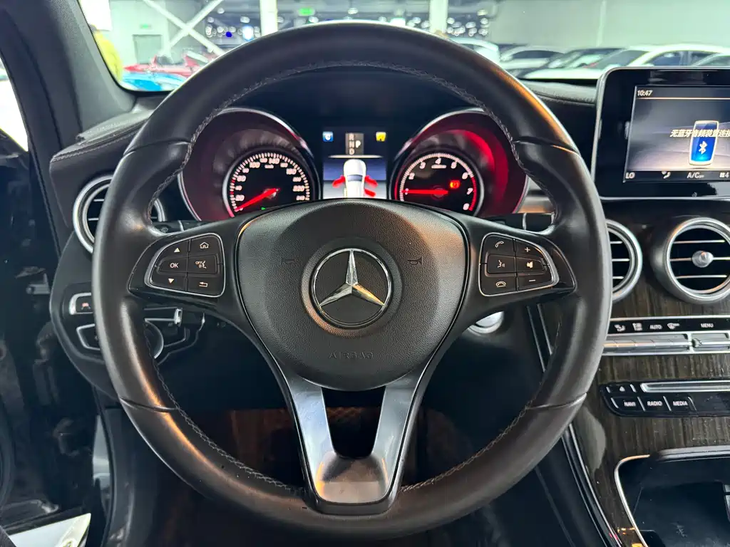 Mercedes-Benz GLC 2018 — фото 6