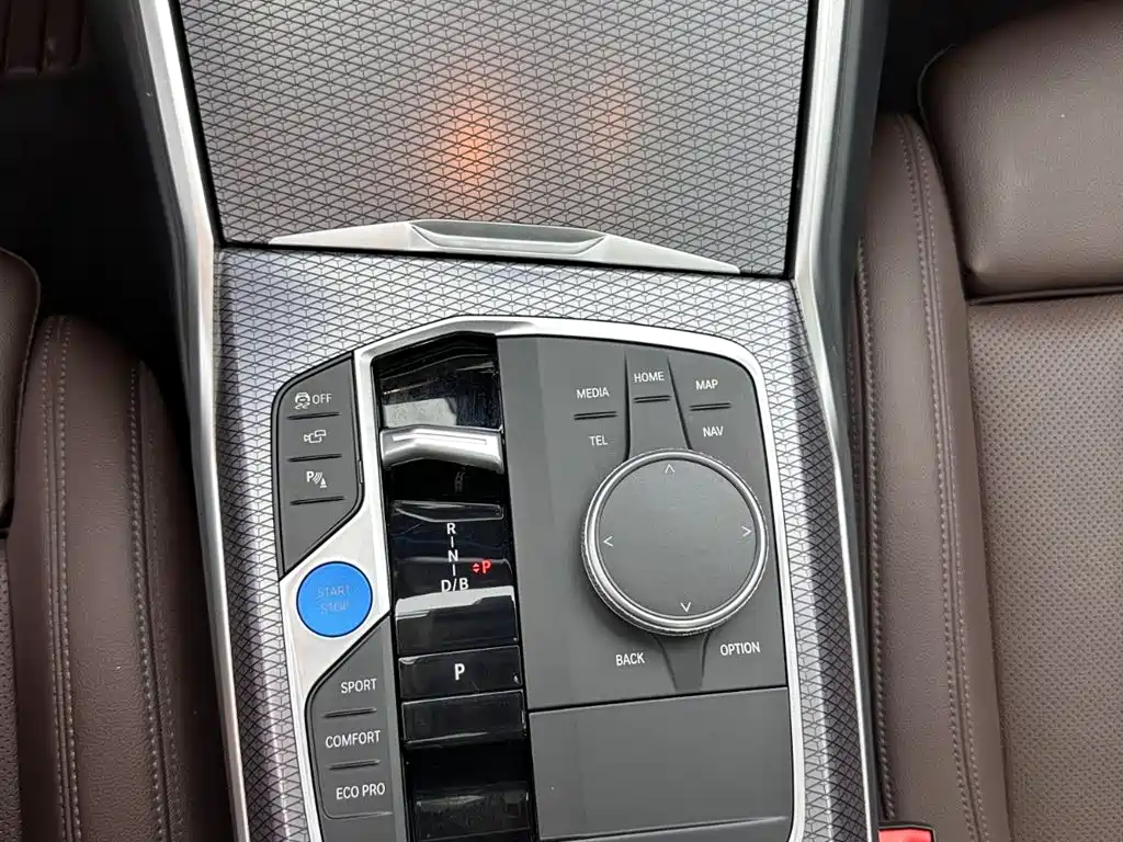 BMW i3 2024 — фото 12